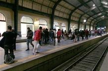 Беженцы устраивают беспорядки по всей стране: Хиос, Пирей, Афины