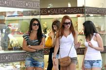 Распродажи в Греции ушли в минус