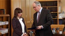 Женщина первый раз в истории Греции стала президентом страны