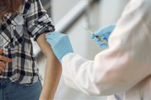 В Греции не выявили побочных эффектов после вакцинации от COVID-19