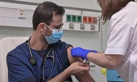 Европейский суд по правам человека отказался приостановить  обязательную вакцинацию в Греции